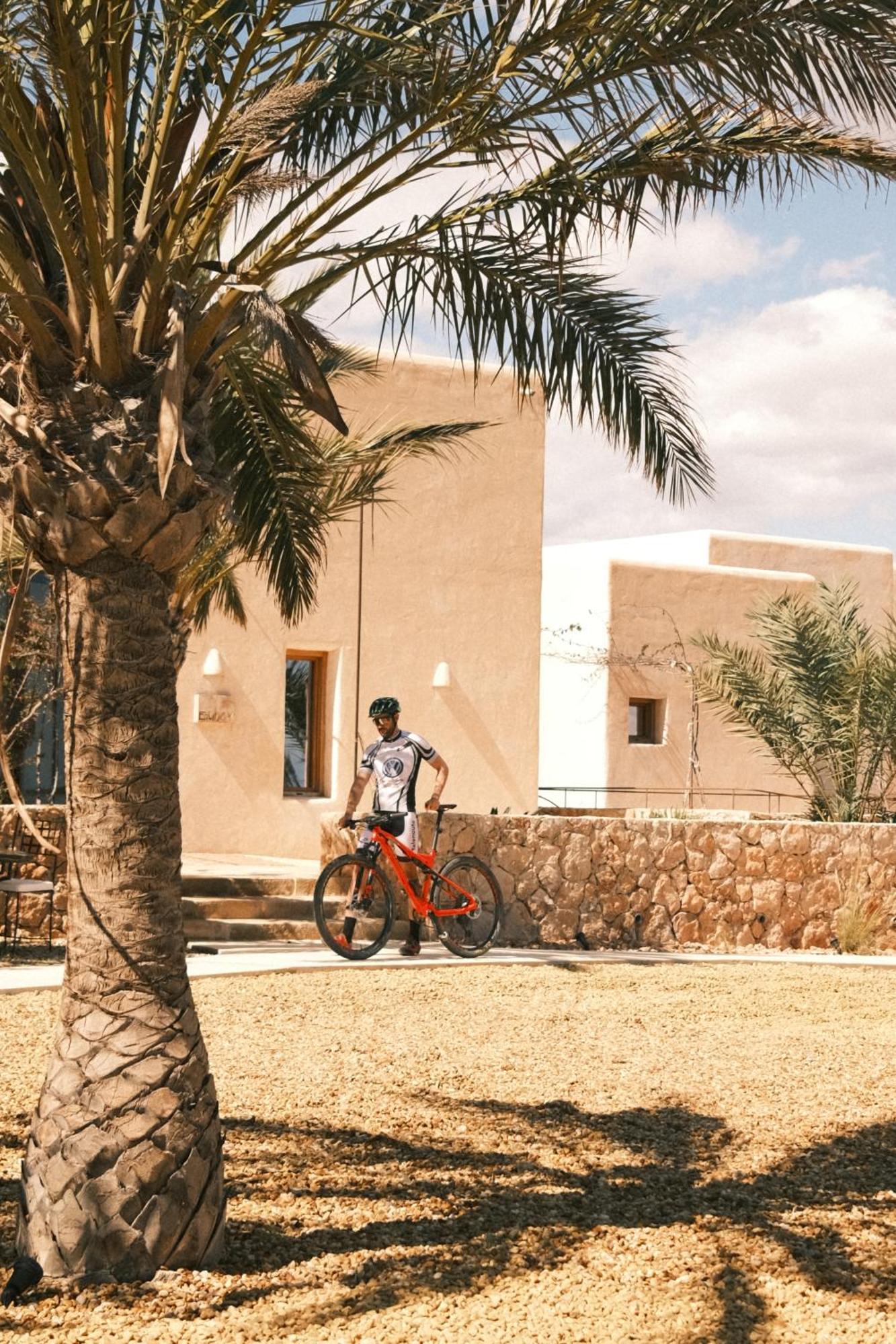 Hotel Equilicua Agua Amarga  Zewnętrze zdjęcie